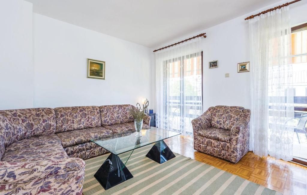 Apartman יאדראנובו מראה חיצוני תמונה